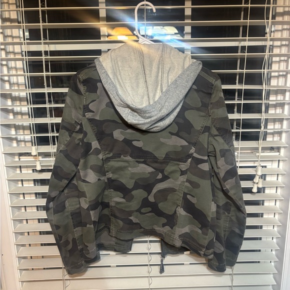Express Green and Gray Camo Field Jacket - Picture 3 of 4